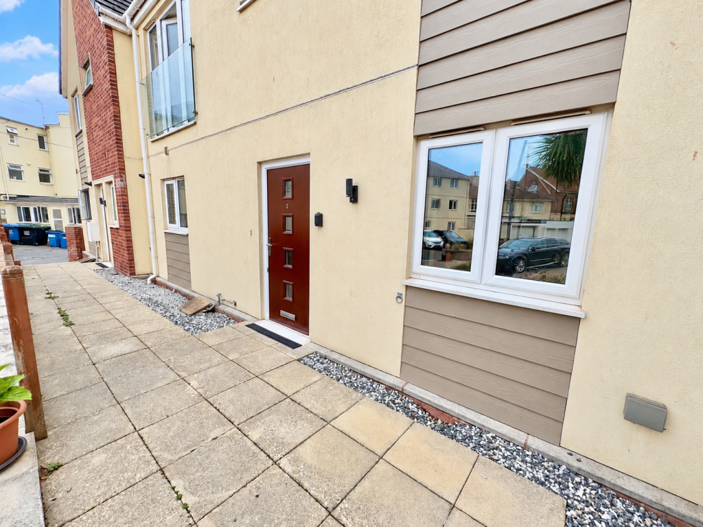 Main image of property: Marine Gardens, Paignton, TQ3 2DF