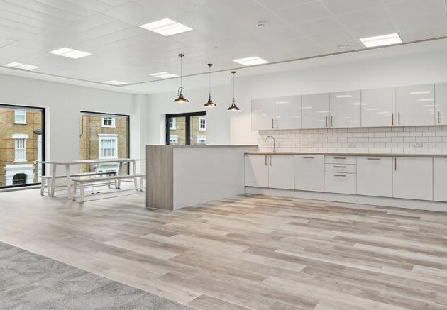 Kitchen 2.jpg