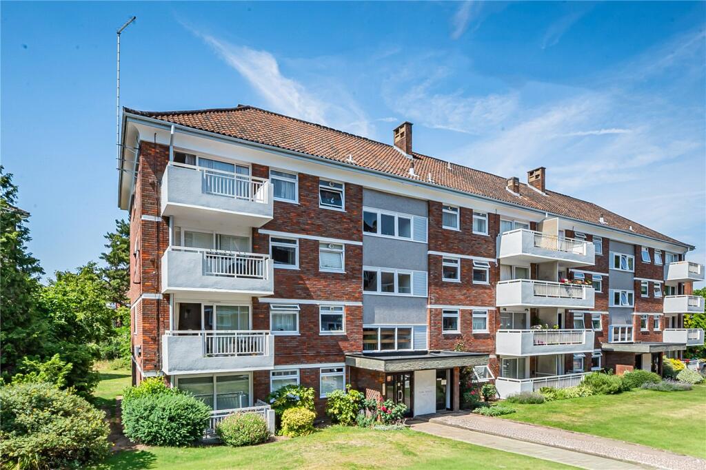 Main image of property: York House, Sheen Road