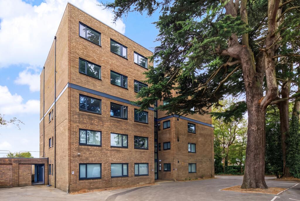 Main image of property: Girdlestone House, Girdlestone Close, Oxford, Oxfordshire