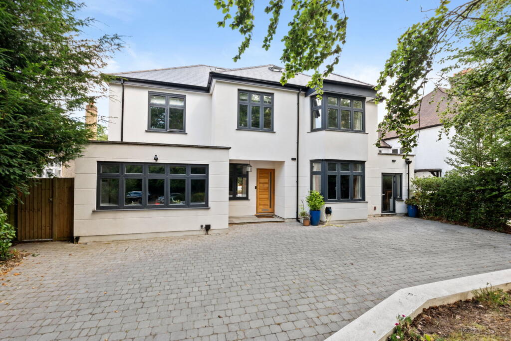 Main image of property: Haling Park Road, South Croydon, CR2