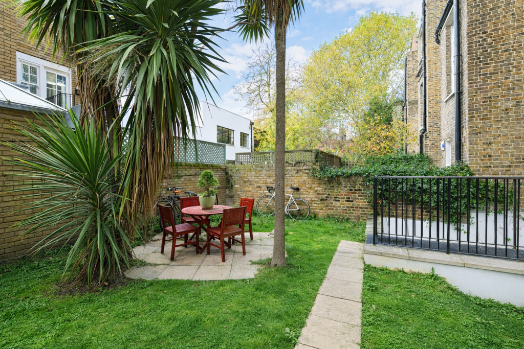Main image of property: Oakley Street, Kensington And Chelsea, London