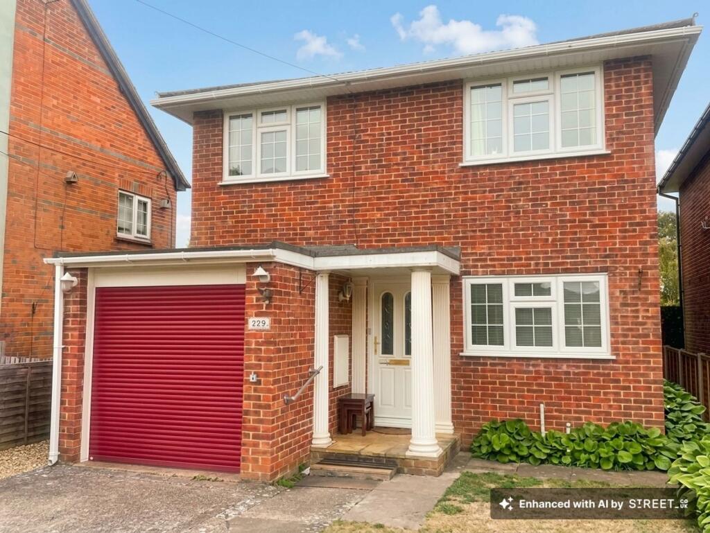 Main image of property: Franklin Avenue, Tadley, RG26