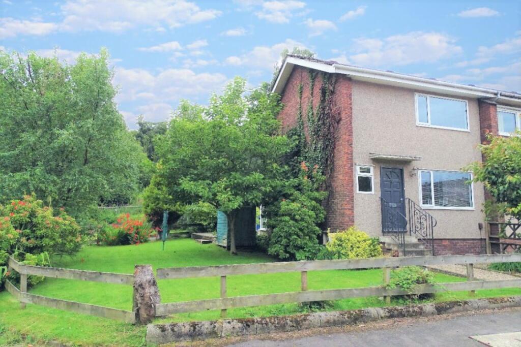 Main image of property: Excellent two bed furnished @ Brenfield Rd, G44