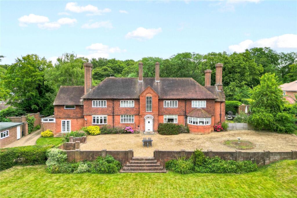 Main image of property: Rowley Lane, Barnet, EN5