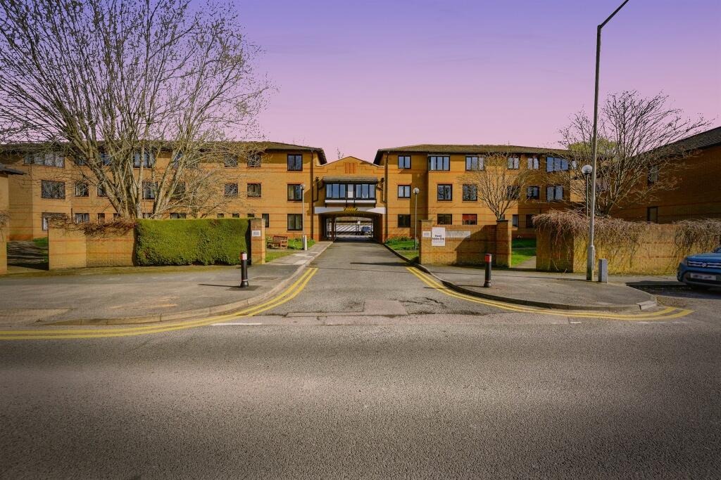 Main image of property: Lake View, Railway Terrace, KINGS LANGLEY