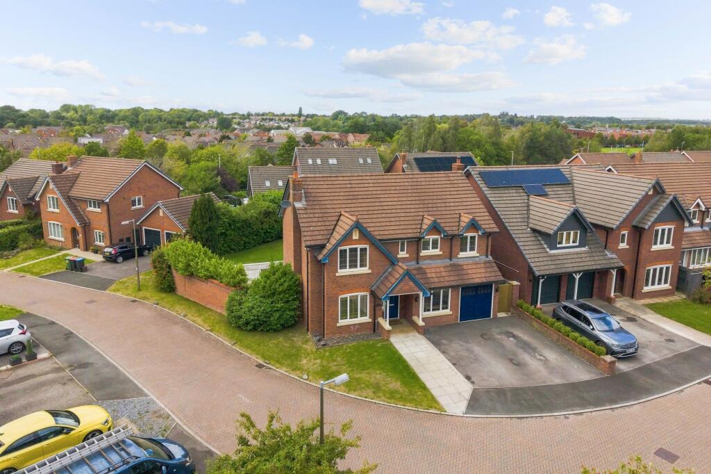 Main image of property: Kingslawn Close, Northwich, CW9