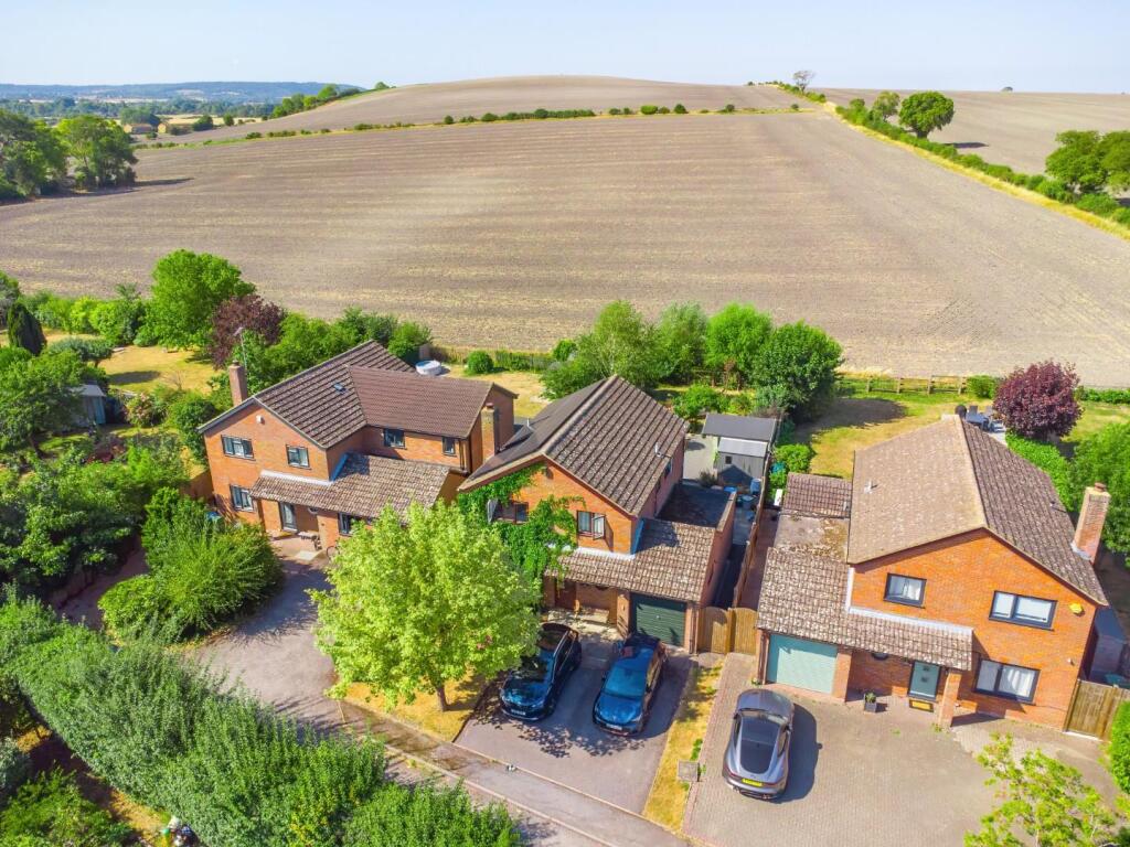 Main image of property: Keepers Close, Cheddington
