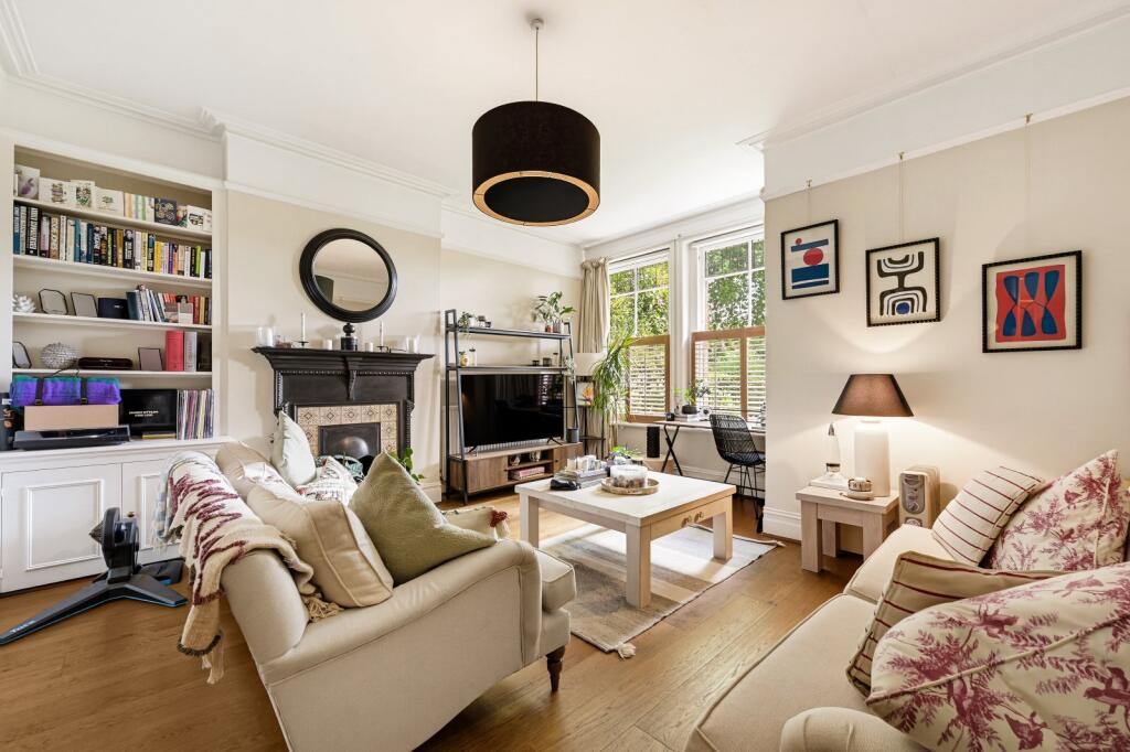Main image of property: Bishops Mansions, Bishops Park Road, London, SW6