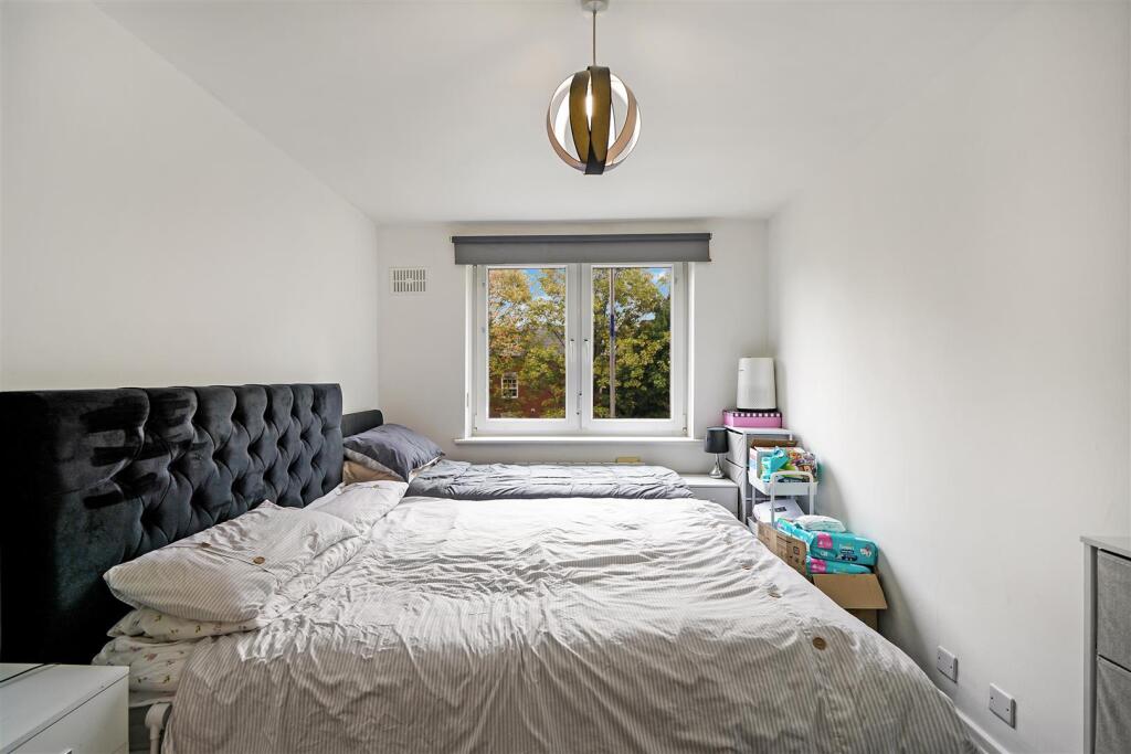 Main image of property: The Grove, Isleworth, TW7