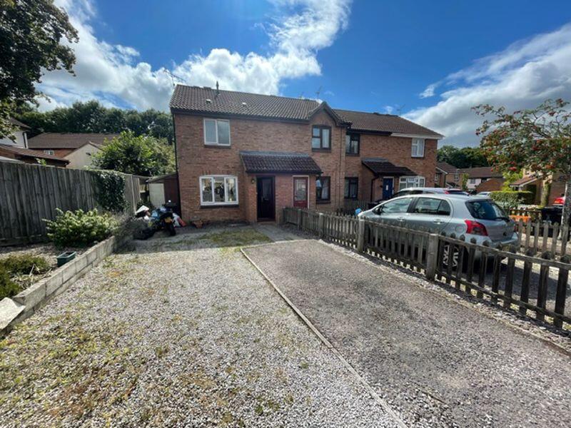 Main image of property: 3 Bedroom semi-detached house to rent, Kerry Close, Swindon