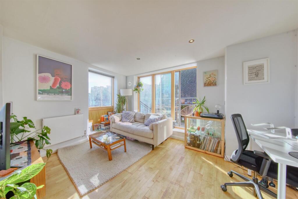 Main image of property: Gordon Road, London