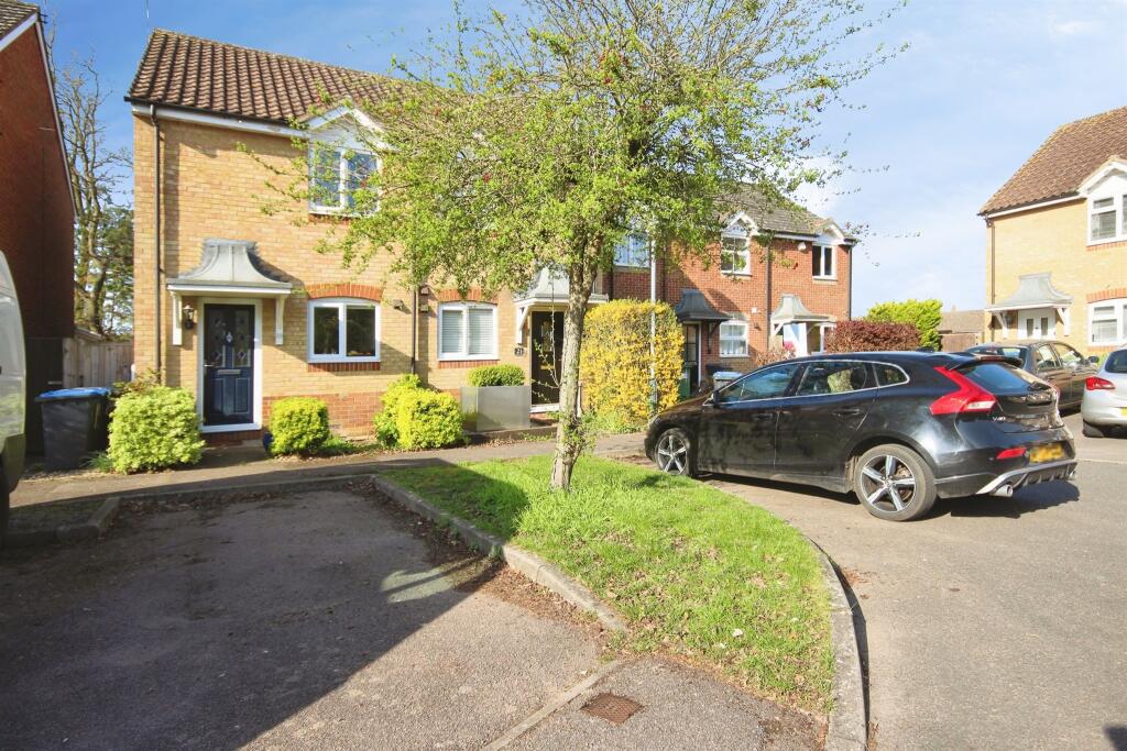 Main image of property: Birdhaven Close, Lighthorne, Warwick