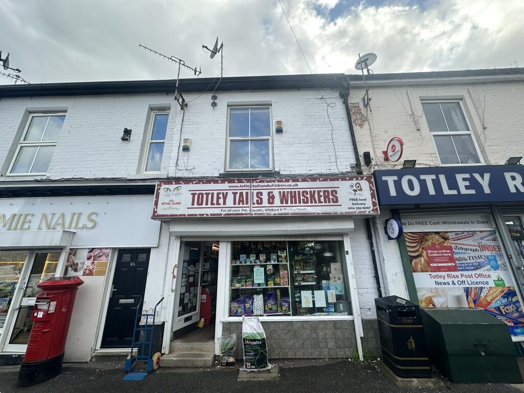 Main image of property: 69 Baslow Road, Sheffield S17 4DL