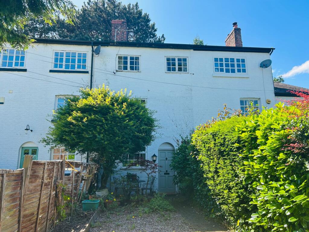 Main image of property: Arley Grove, Lymm, WA13