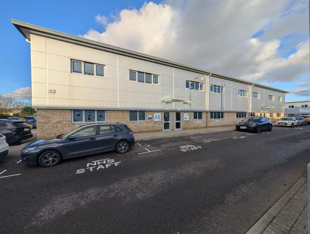 Main image of property: A6 Segensworth Business Centre, Segensworth Rd, Fareham, Hampshire, PO15 5RQ
