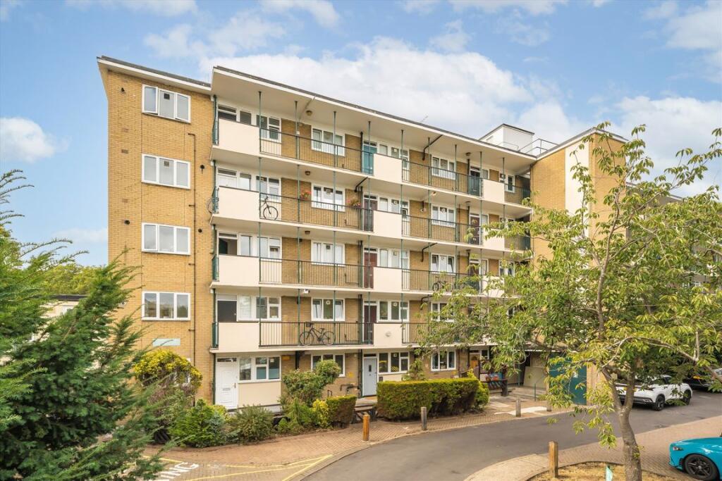 Main image of property: Windlesham Grove, Southfields