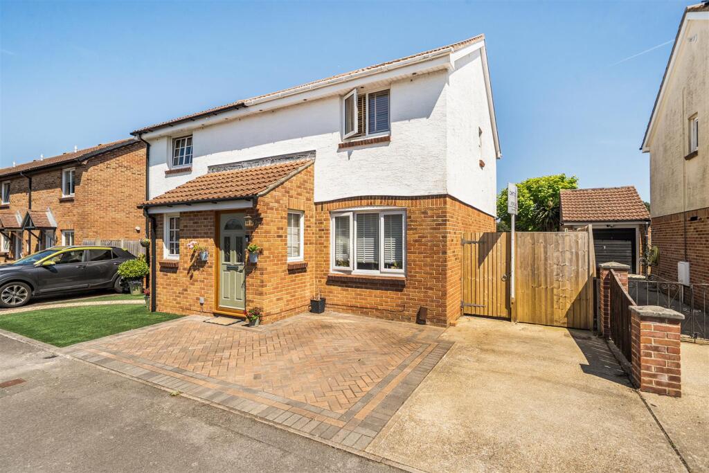 Main image of property: Moore Gardens, Gosport