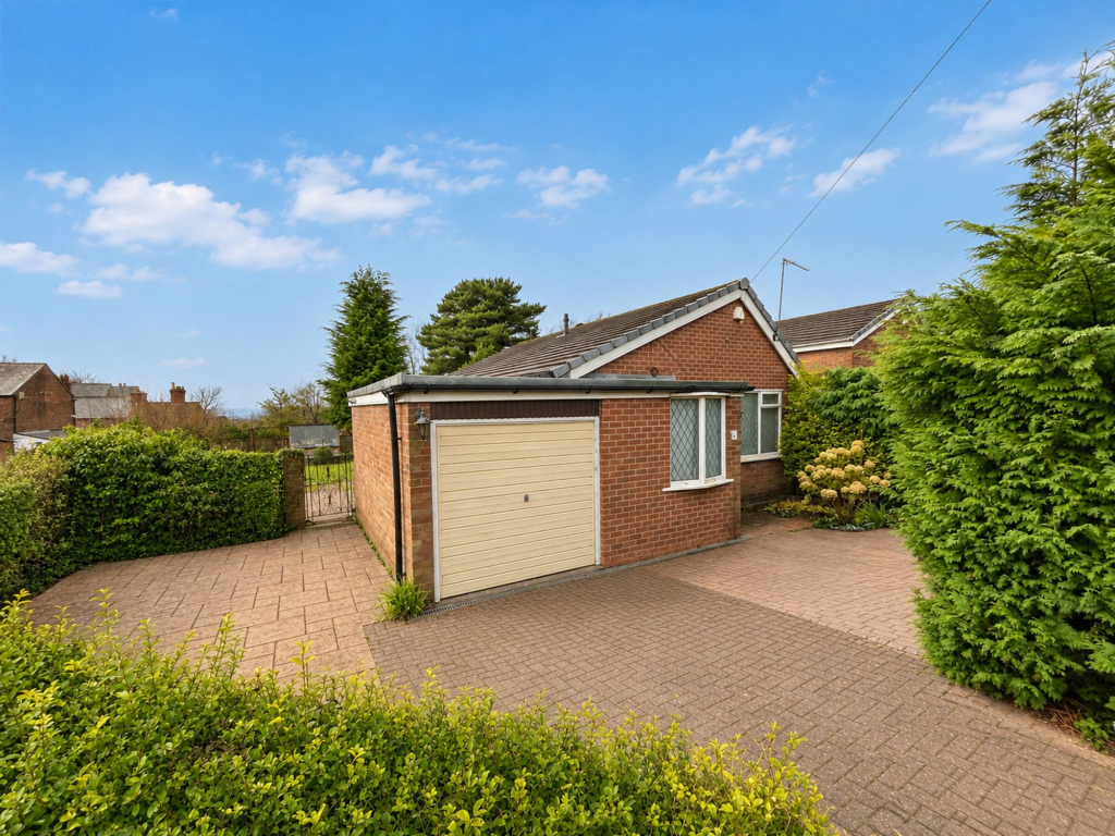 Main image of property: Deramore Close, Ashton-Under-Lyne, OL6