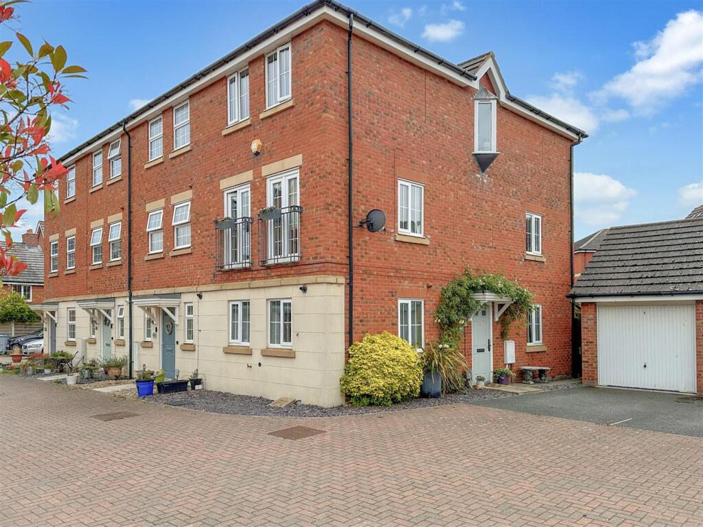 Main image of property: Johnsons Road, Fernwood, Newark