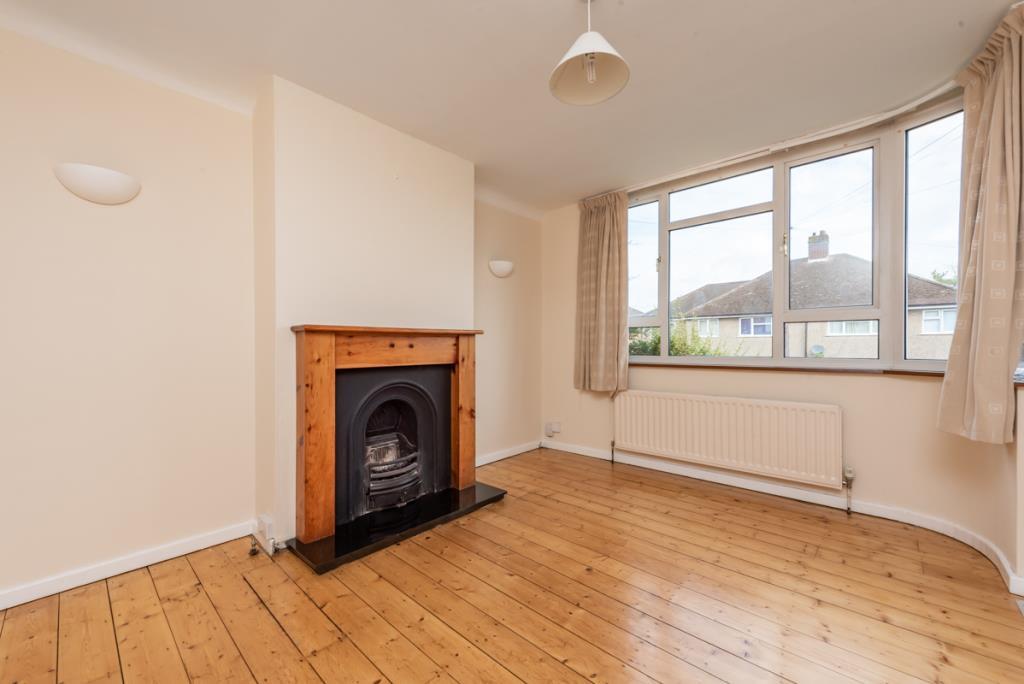 Main image of property: Maple Close, Botley OX2 9DZ