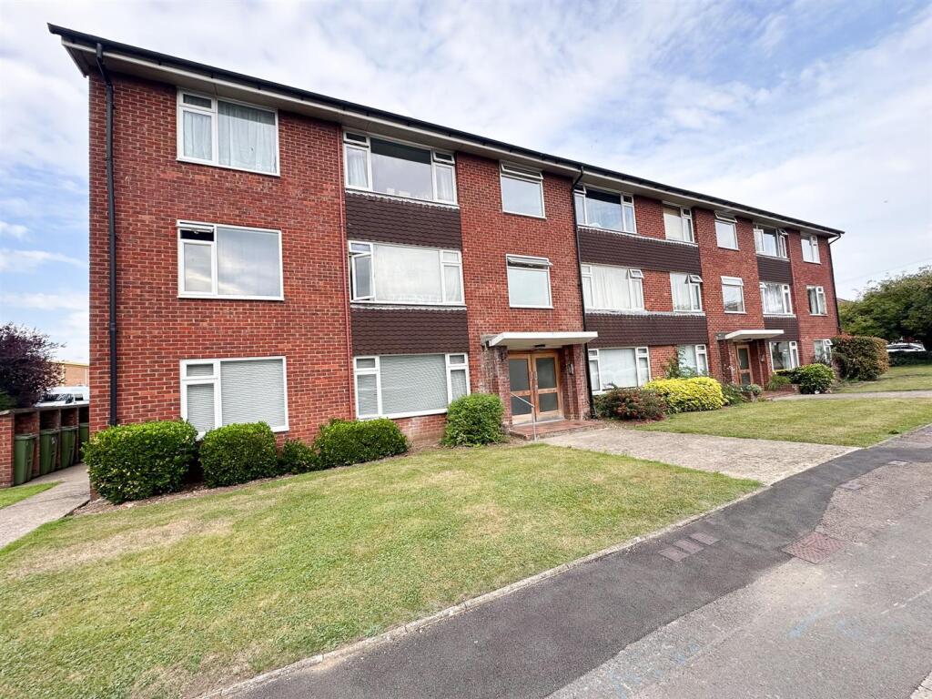 Main image of property: Sterling Court, Cheltenham GL51 8LY