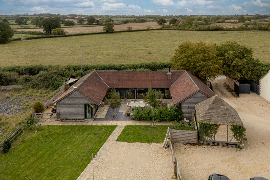 Main image of property: The Stables, Lamberts Marsh