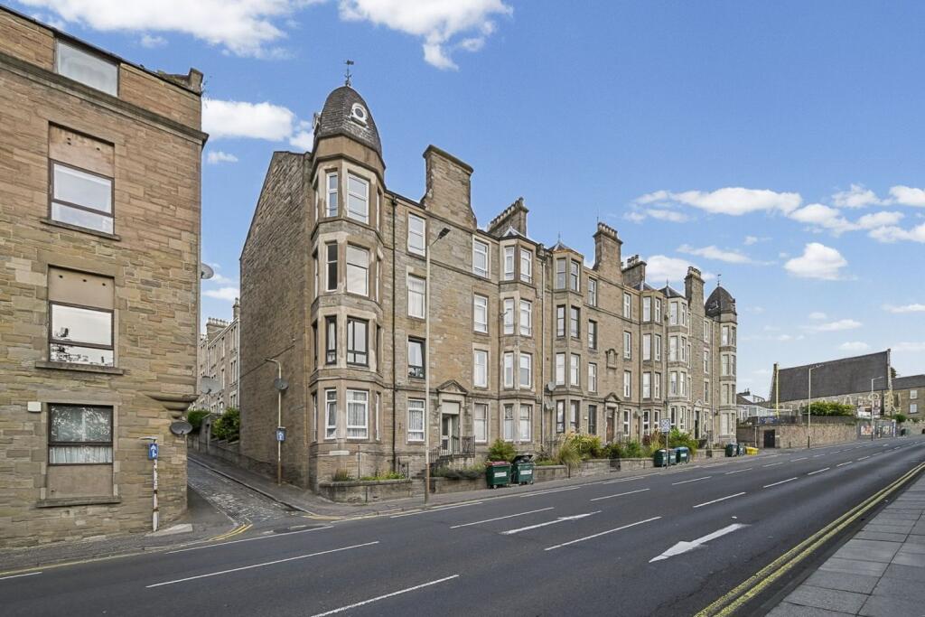 Main image of property: 90G Victoria Road, Dundee. DD1 2NS