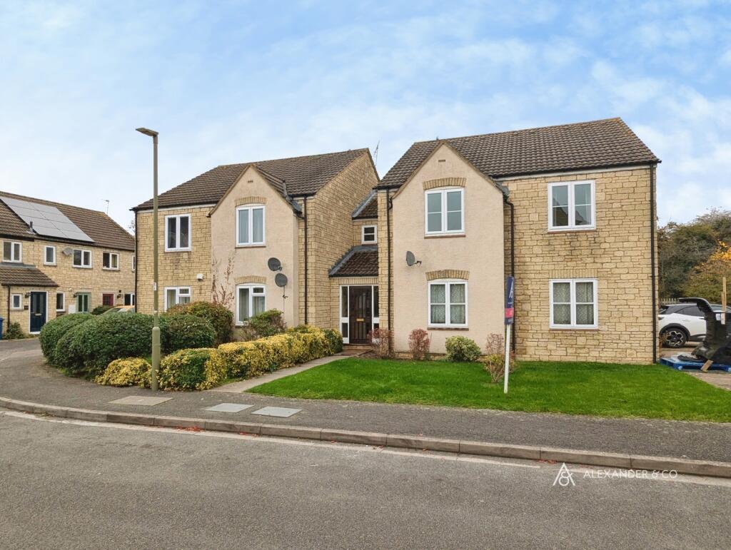 Main image of property: Avocet Way, Bicester, OX26