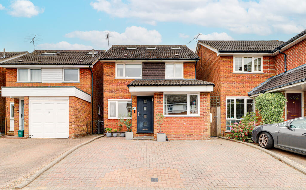 Main image of property: Broadstone Road, Harpenden, Hertfordshire, AL5