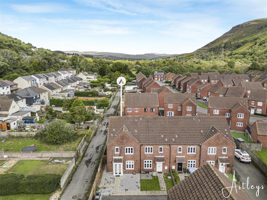 Main image of property: Llys Rhaeadr,, Godrergraig, Swansea
