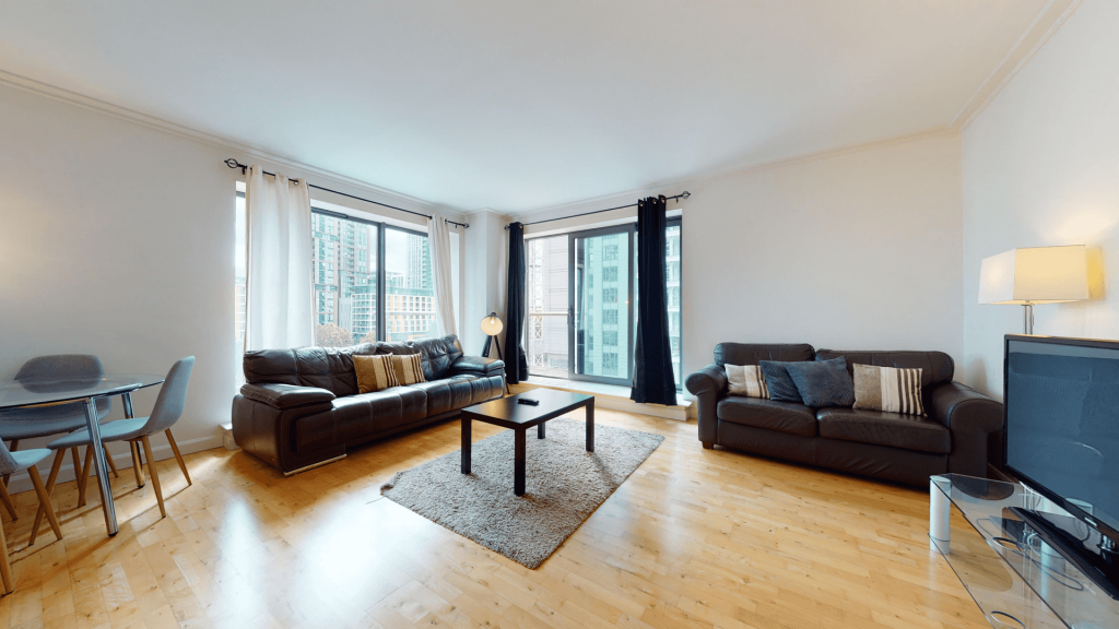 Main image of property: South Quay Square, London, E14