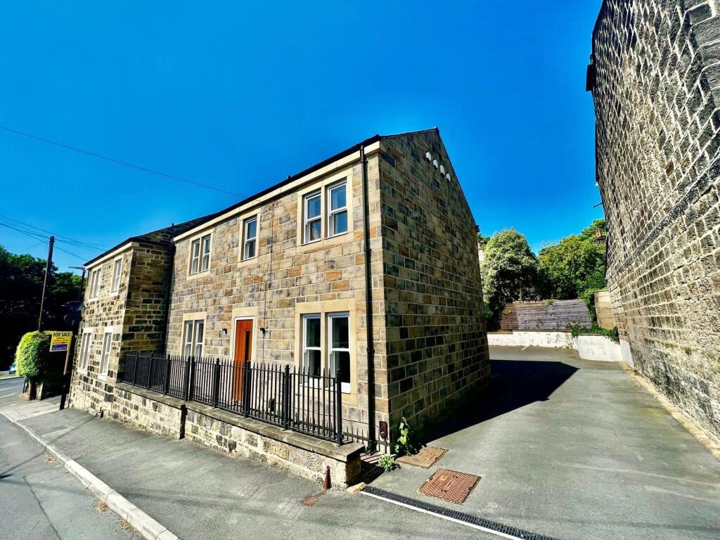 Main image of property: Stoney Rise, Horsforth, Leeds, Yorkshire, LS18