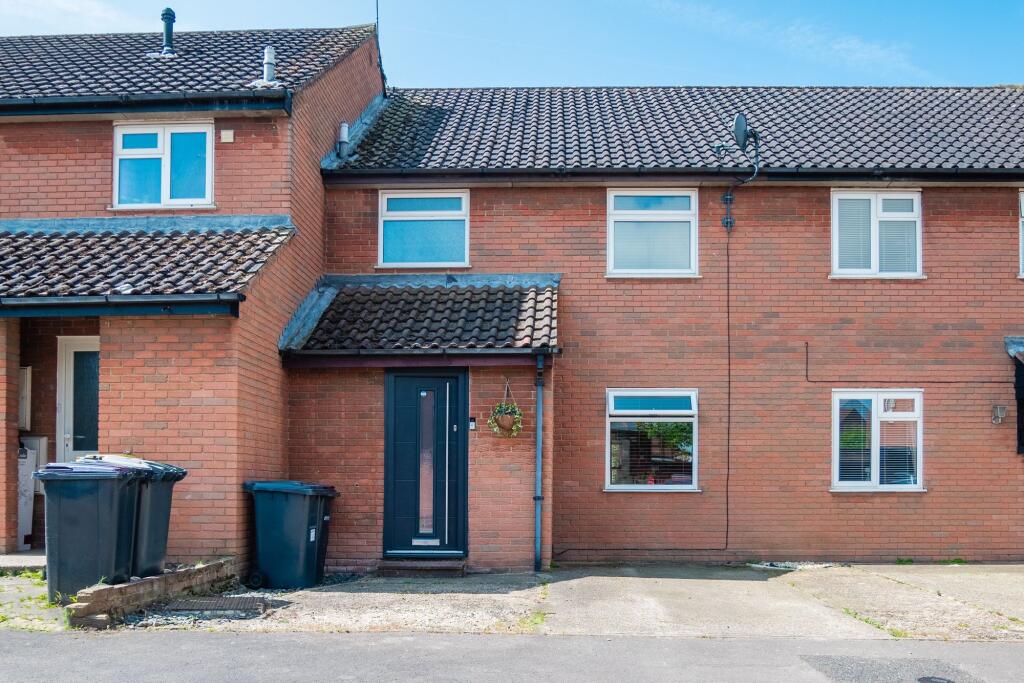 Main image of property: Rettendon Close, Rayleigh, SS6