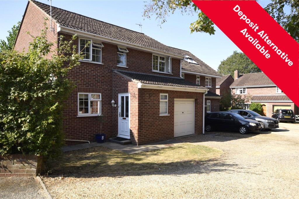 Main image of property: Oak Tree Close, Trowbridge, Wiltshire, BA14