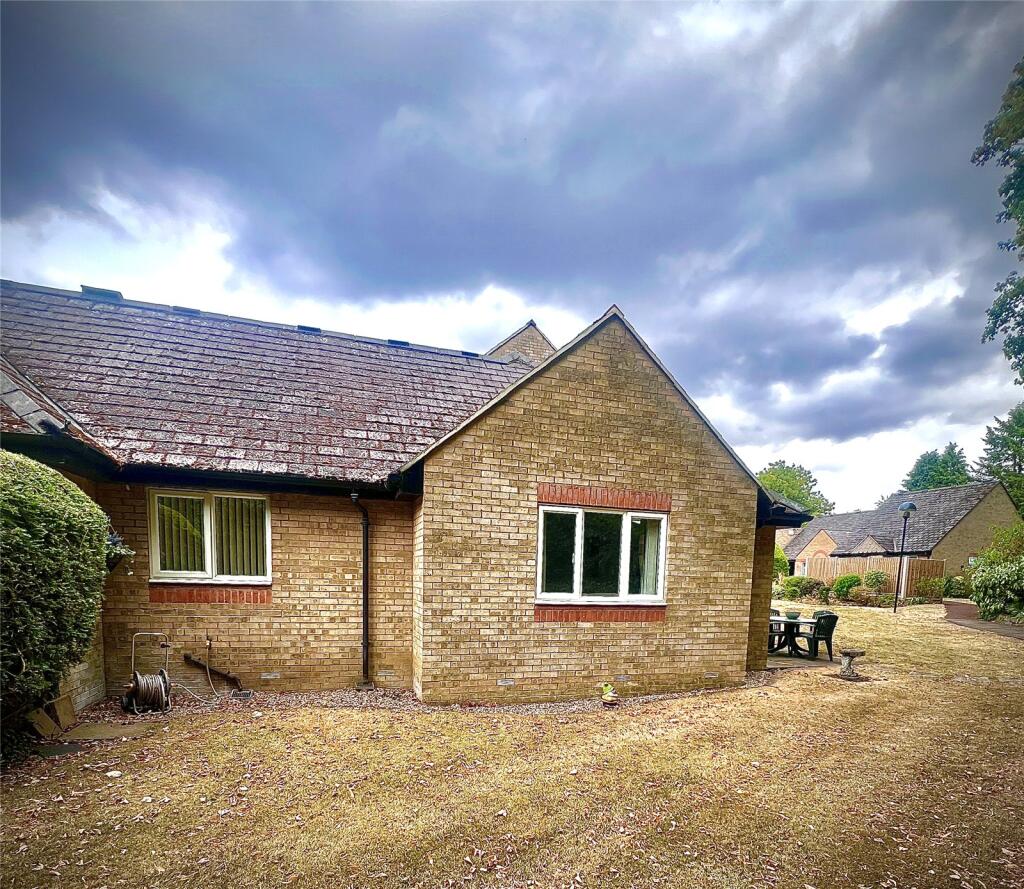 Main image of property: Hendon Grange, Leicester
