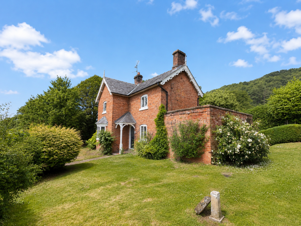 Main image of property: Combedale Lodge, Harthill Lane, Bickerton, Cheshire East