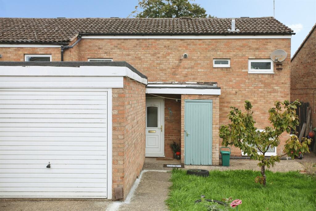 Main image of property: Seathwaite, Rugby