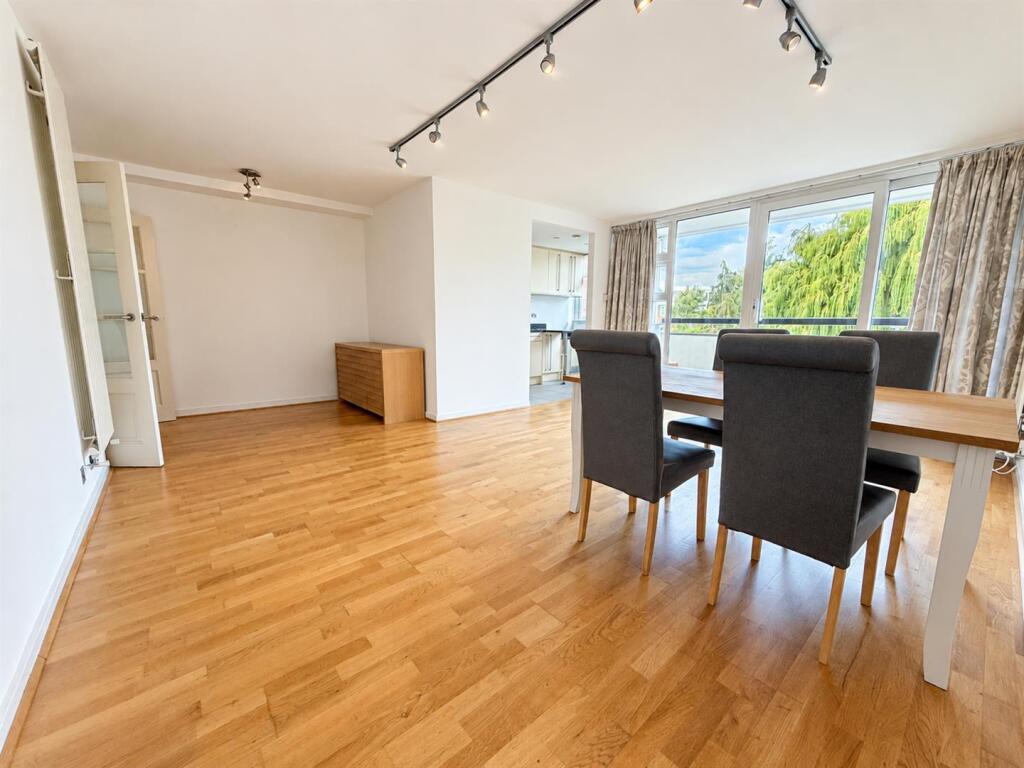 Main image of property: Embassy Lodge, Regents Park Road, N3