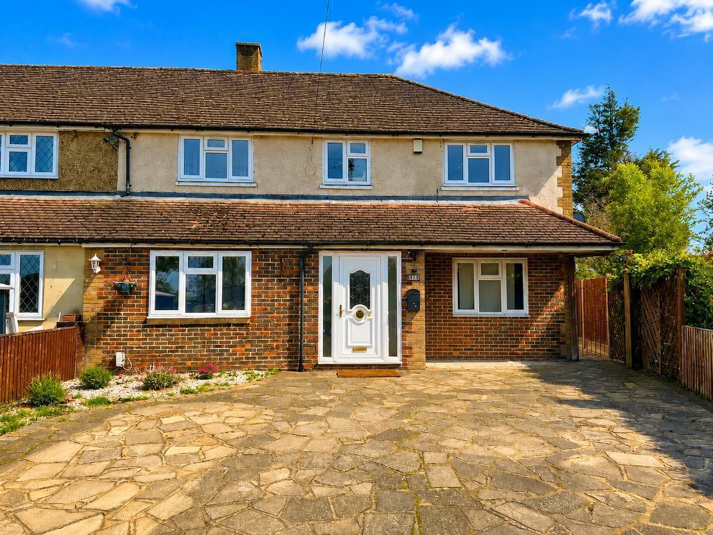 Main image of property: Batchwood Green, Orpington, BR5 2NF