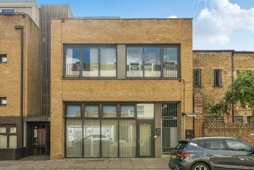 Main image of property: 129 Weedington Road, London, NW5 4DX