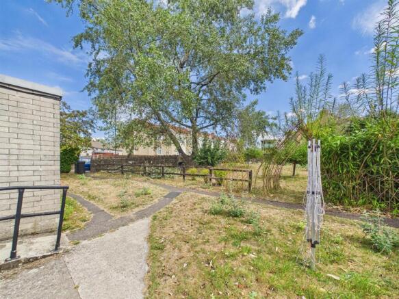 21 - Development Opportunity For Sale, Kingswood, 