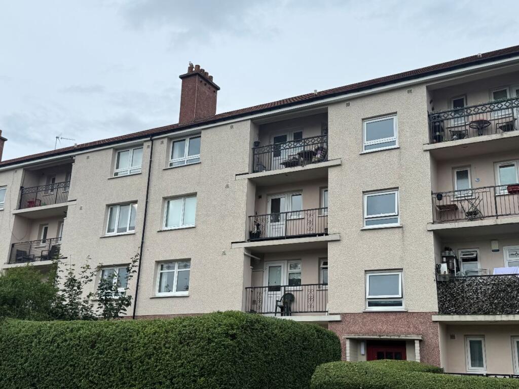 Main image of property: 2L, 11  Ardnahoe Avenue, Toryglen, Glasgow, G42 0DF