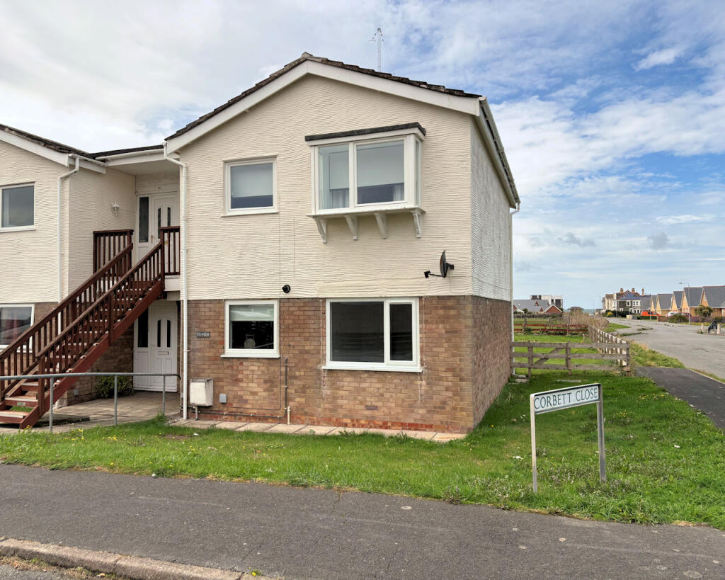 Main image of property: 1  Corbett Close, Tywyn, Gwynedd