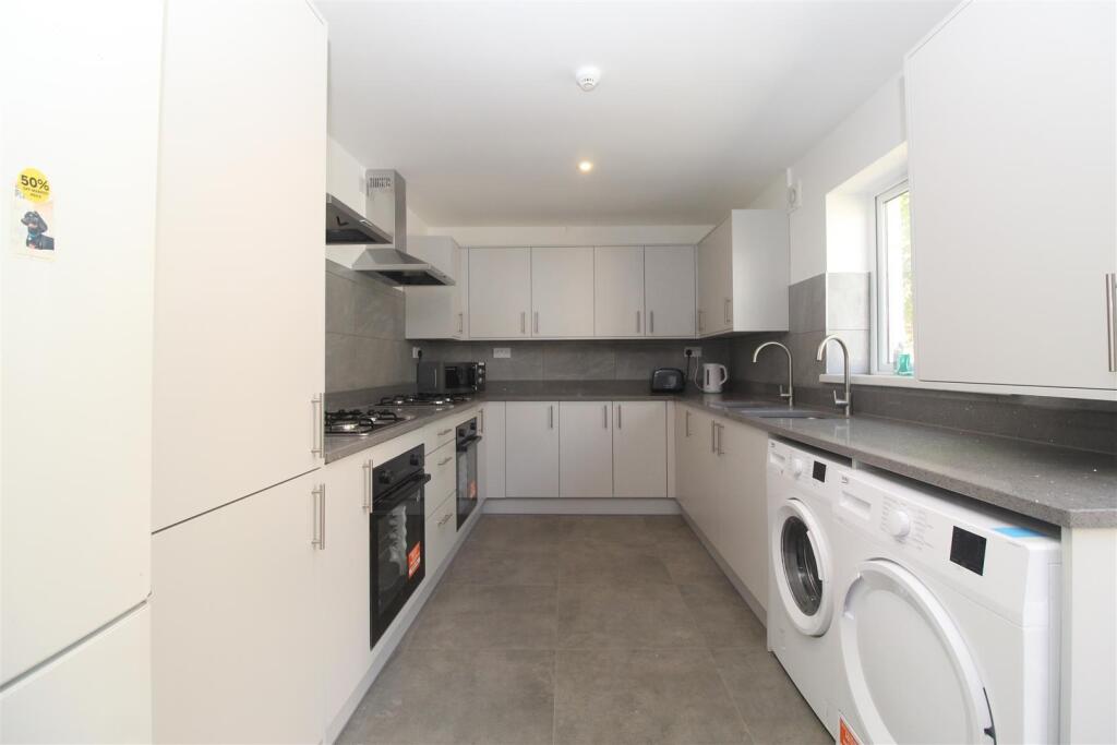 Main image of property: Colum Road, Cathays, Cardiff, CF10 3EF