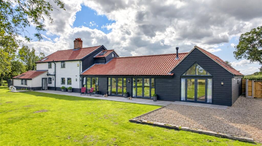 Main image of property: Silfield Road, Silfield, Wymondham, Norfolk, NR18