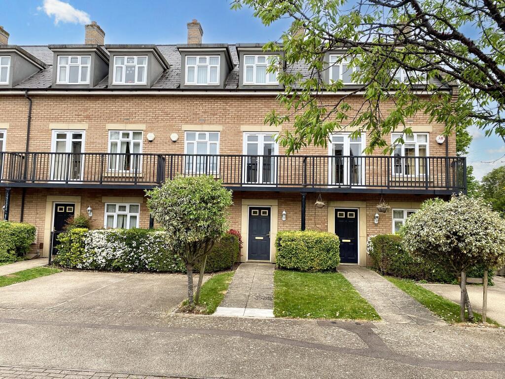 Main image of property: Pearl Close, Cambridge, CB4