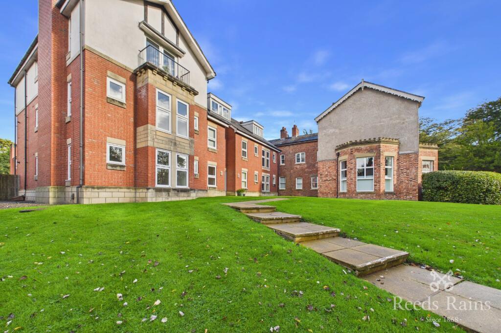 Main image of property: Bronington Close, Manchester, Greater Manchester, M22