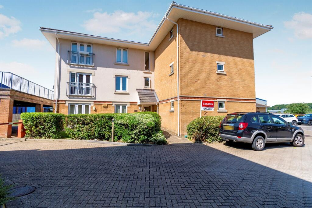 Main image of property: Hawkeswood Road, Southampton