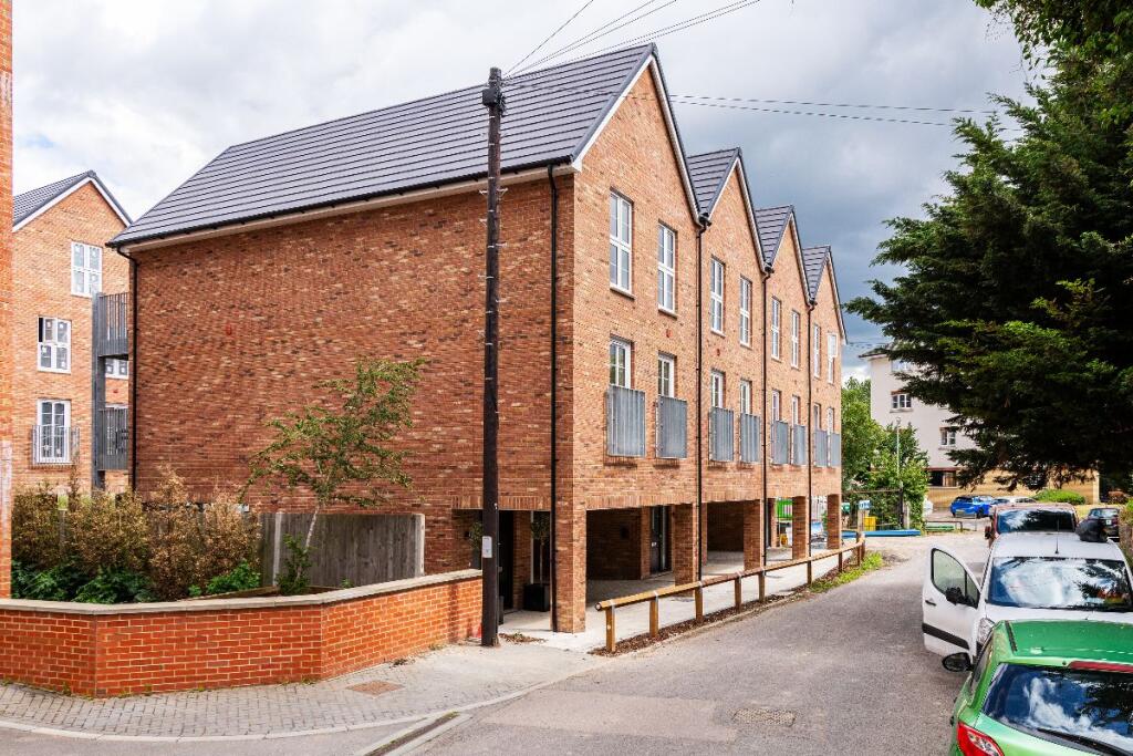 Main image of property: Albert Reed close, Mill Hall Aylesford